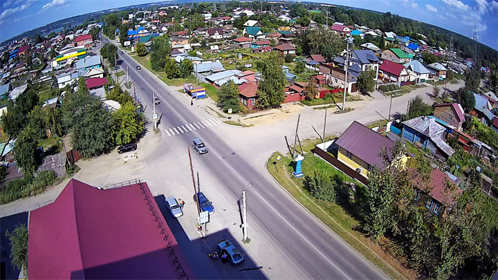 Онлайн веб-камера на перекрёстке Горького/Сосновый, Бийск (Воробьёвка, Россия)